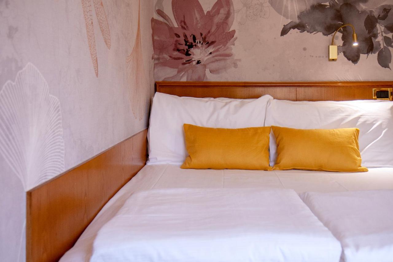 Hotel Metropole Градо Экстерьер фото