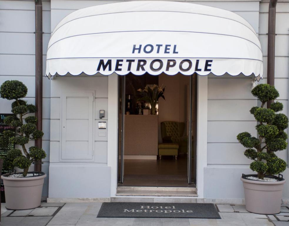 Hotel Metropole Градо Экстерьер фото