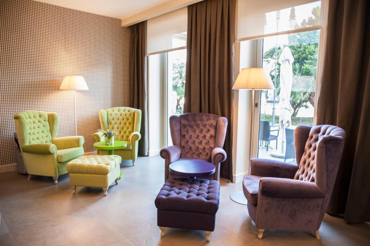 Hotel Metropole Градо Экстерьер фото